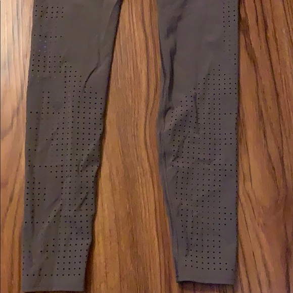 Lululemon Soulcycle Leggings (Limited Edition) - Picture 5 of 6